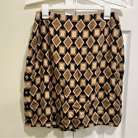 Ann Taylor Dresses & Skirts - Ann Taylor Women’s Silk Skirt